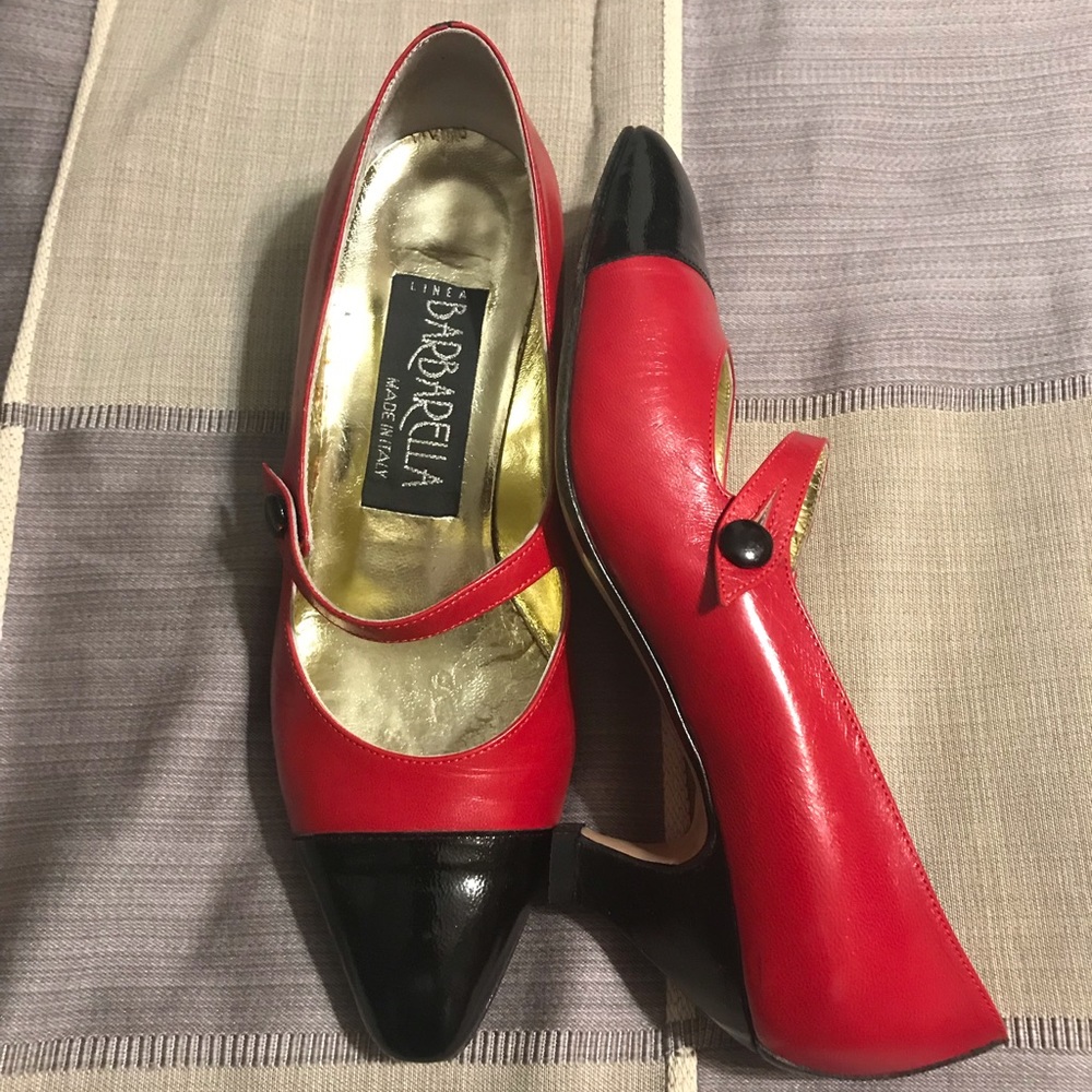 Barbarella Two Tone Black & Red Shoes Size 6